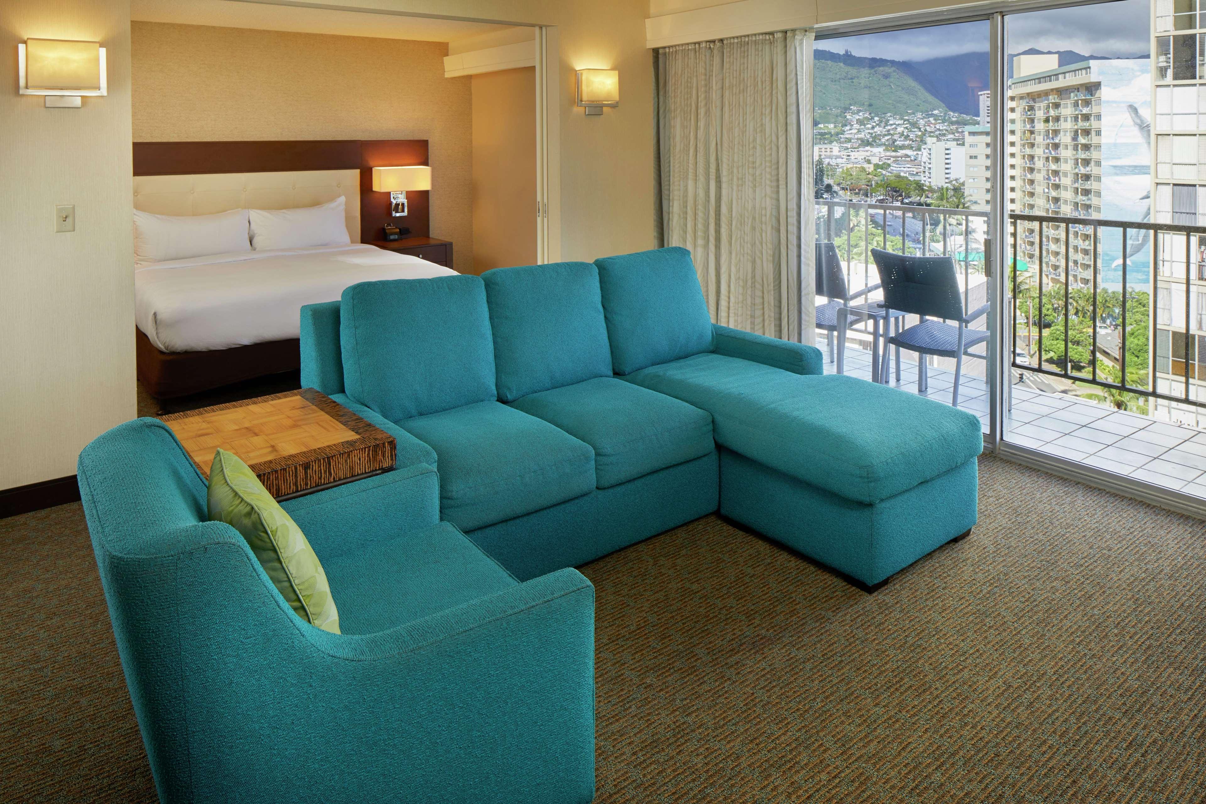 Holiday Inn Express Waikiki By Ihg Honolulu Exterior foto