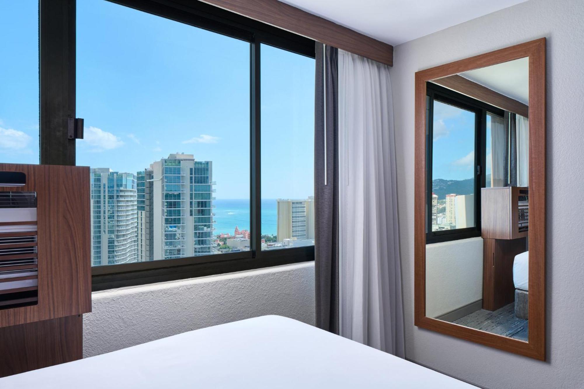 Holiday Inn Express Waikiki By Ihg Honolulu Exterior foto