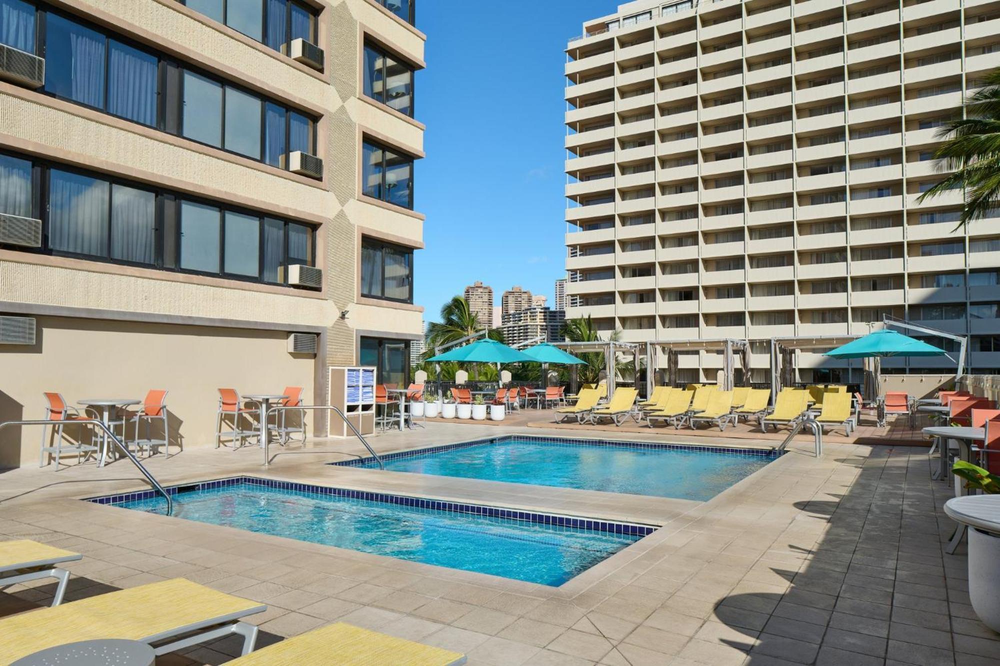 Holiday Inn Express Waikiki By Ihg Honolulu Exterior foto